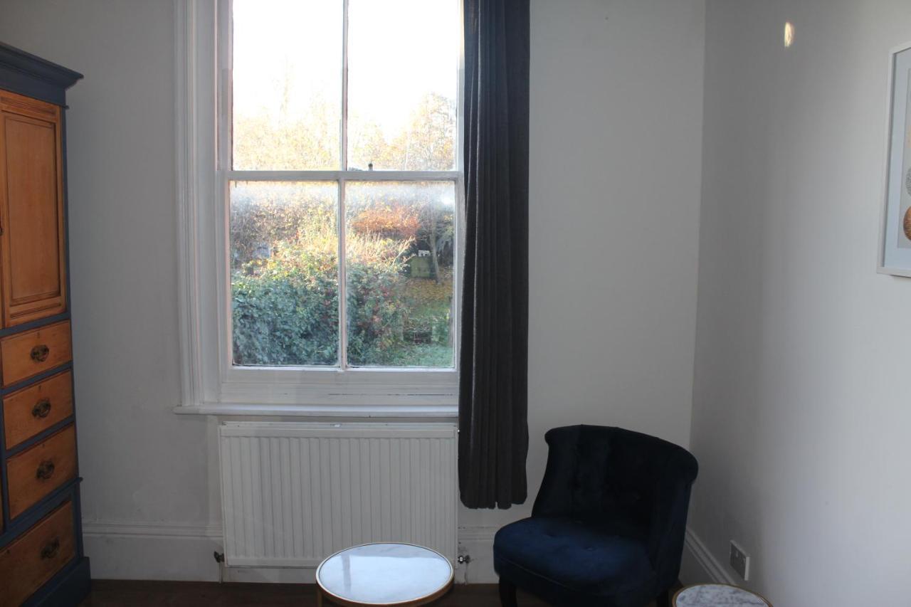 Canterbury Accommodations With Free Car Park Onsite And High Speed Wifi Exterior foto